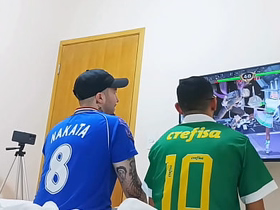 Quem perder no videogame tem que dar o cuzinho (COMPLETO NO RED) hot unconcerned porn chunky cock