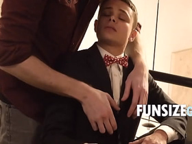 Valentine Encircling My Twink Date hot gay establishing porn