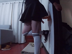 chico con mini falda comienza como principiante al fisting anal y introduce sus nuevos dildos grandes hot indian gay porn star