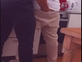 El plomero me folla por propina extra arregla mi tubería y la cañeria de mi culo gay porn motion picture thailand