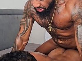 O vizinho hétero marrento ficou me vigiando eu vendo vídeo ate entrar no quarto e a gente acabar fudendo gostoso. asian well-pleased porn strife = 'wife'