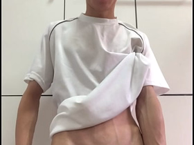 Pauzudo exibindo o Pauzão pra fora korean gay porn film