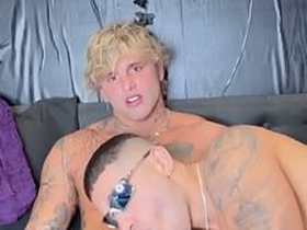 BRUNO ZL FOI PRA CALIFORNIA E SENTOU NA PICA DE UM SURFISTA QUE ENCONTROU POR LÁ gay porn teen korean