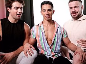 Straight Men Accidental Gay Threesome Too Horny To Pivot hot gay slave porn